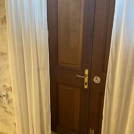 Penzion Castellorizon Meyísti